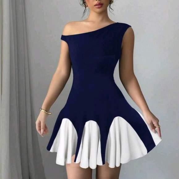 Women Elegant Asymmetrical Lace Contrast Color Dress - Picture 1 of 5